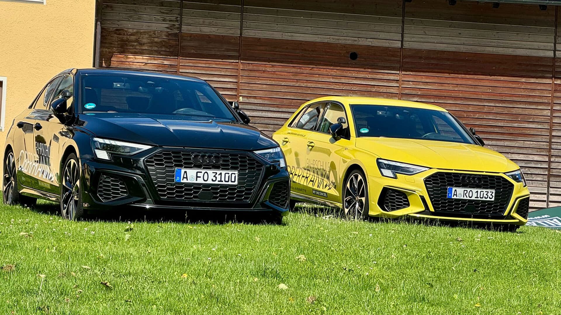 Schwarzer und gelber Audi der Fahrschule Oberfrank